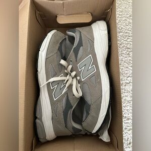 COPY - Grey New Balance 990 6 1/2